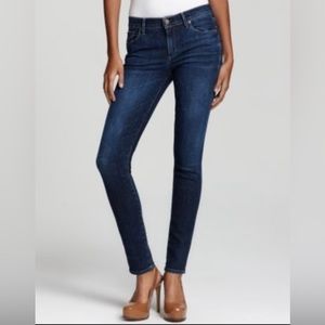 Citizens of Humanity Avedon Ankle in dark wash Sz. 28